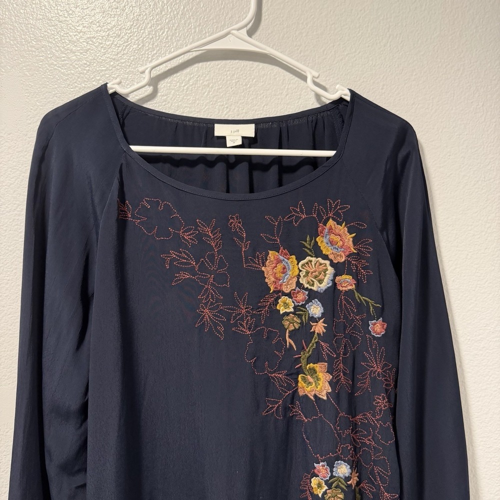 J Jill Size-M Blouse Embroidered Floral Navy Long Sleeve Boho Peasant - Picture 12 of 14